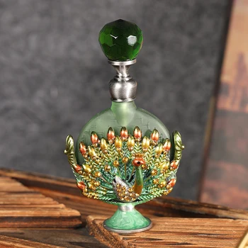 1 adet Vintage 7ml Tavuskuşu Doldurulabilir Boş Parfüm Şişesi Metal Emaye Tavuskuşu Ekran Dekor Zümrüt Kap Yeşil Cam Damlatıcı Hediye