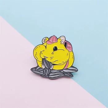 Karikatür Sevimli Hayvan Hamster Fare Yemek Ayçiçeği Tohumu Emaye Broş Sarı alaşımlı pimler Rozeti Tatlı Aksesuarları Takı Hediyeler
